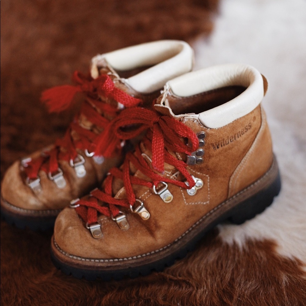 Vibram wilderness brown boot